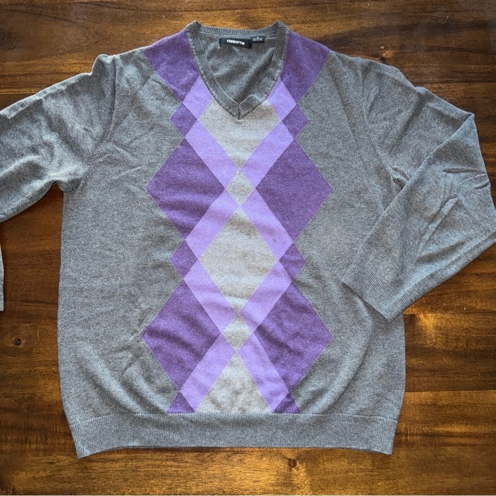 CLAIBORNE Men's Size Medium Gray & Purple Argyle Long Sleeve Pullover Sweater - Picture 2 of 10